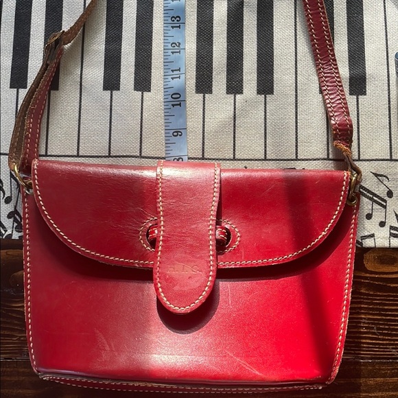 Warren Luggage Vtg Red Cream Stitching Trapezoid Grain Cowhide Flap Shoulder Bag - Picture 14 of 16